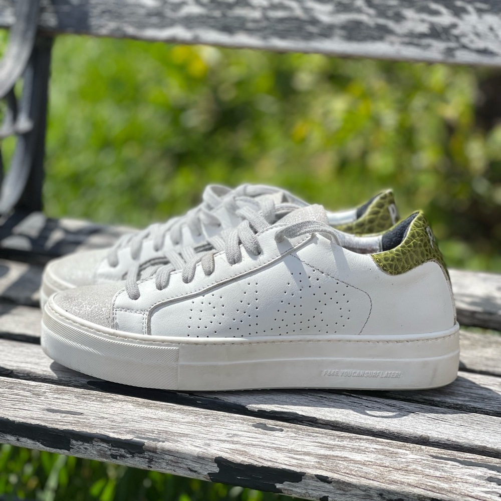 P448 Thea platform sneakers 37white Green Croc Embossed back logo $298 preowned